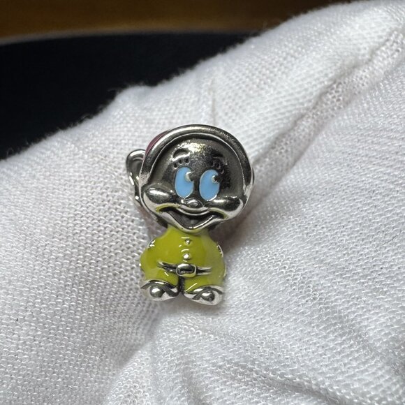 Pandora Disney Snow White Dopey Charm - Picture 1 of 3